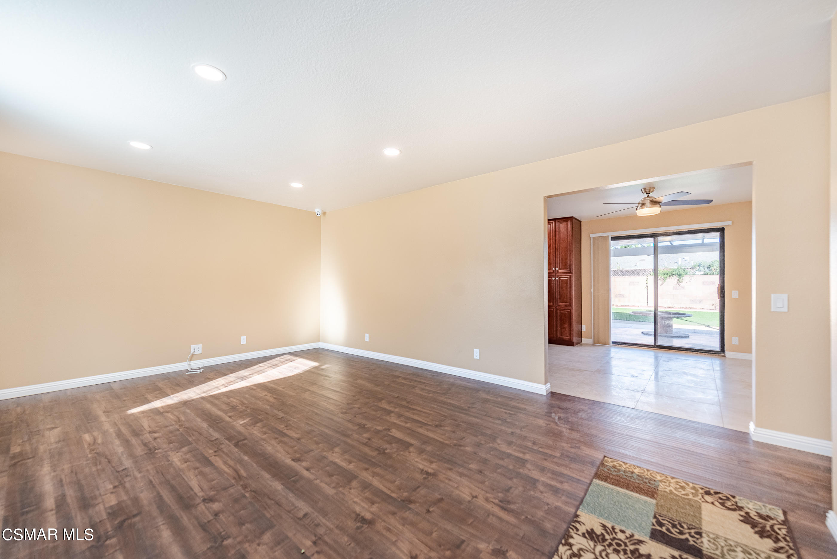 6217 Hope Street Simi Valley, CA 93063 - Photo 5 of 27 6217 Hope St Simi Valley-6