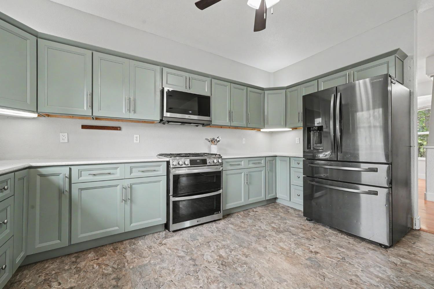 18461 Shake Ridge Road Sutter Creek, CA 95685 - Photo 27 of 77 Updated kitchen.