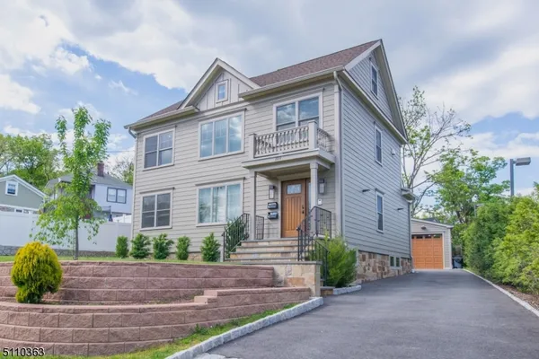 $3,500 | 109 Springfield Avenue, Summit, NJ 07901