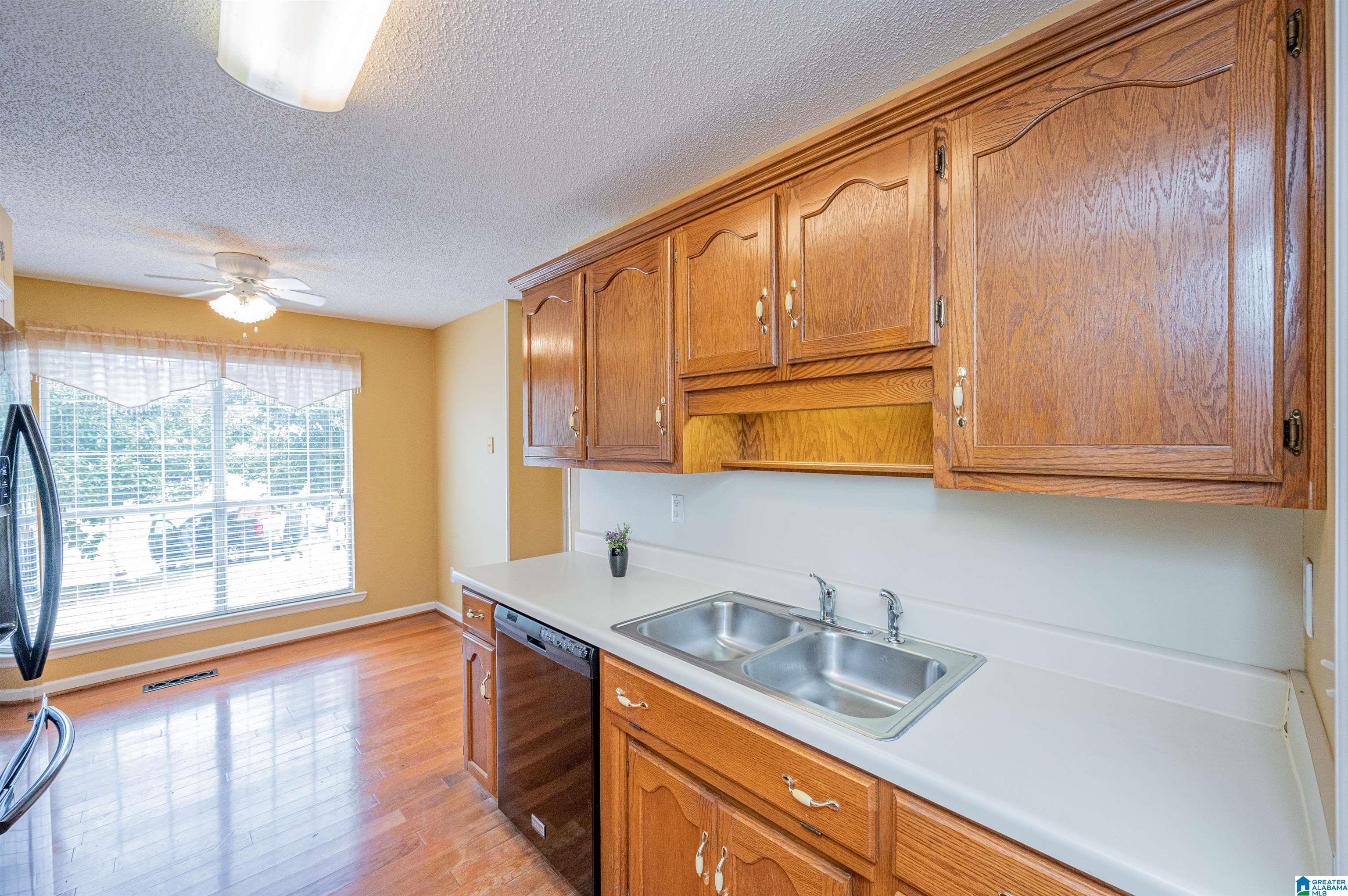 9024 Mosley Manor Circle Morris, AL 35116 - Photo 13 of 35