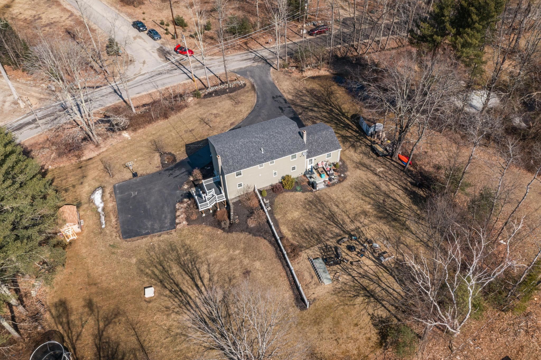 24 Old State Road Epping, NH 03042 - Photo 3 of 39