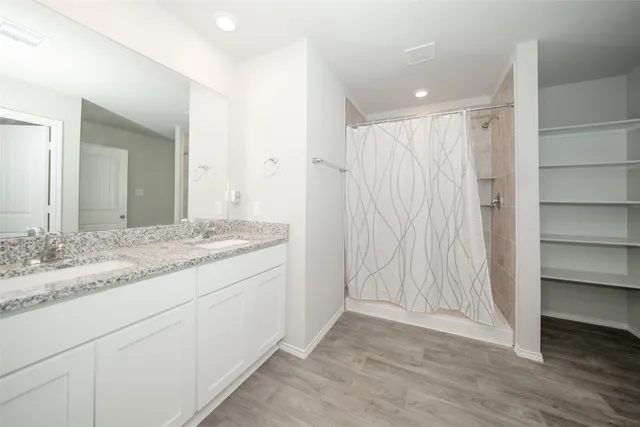 $283,999 | 2407 Divot Lane, Navasota, TX 77868