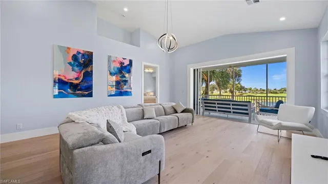 $1,175,000 | 3099 Lancaster Drive, Unit 704, Naples, FL 34105