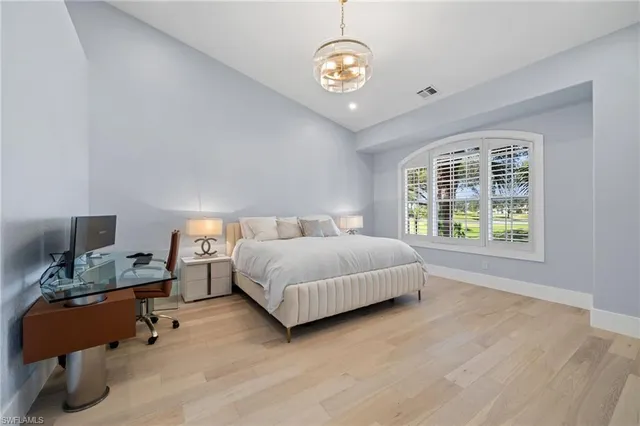 $1,175,000 | 3099 Lancaster Drive, Unit 704, Naples, FL 34105