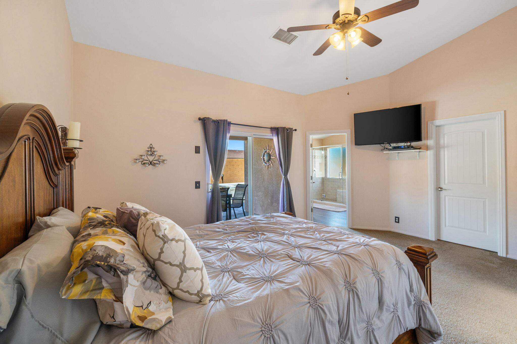 67150 Quijo Road Cathedral City, CA 92234 - Photo 19 of 47 25-web-or-mls-2Z7A3867