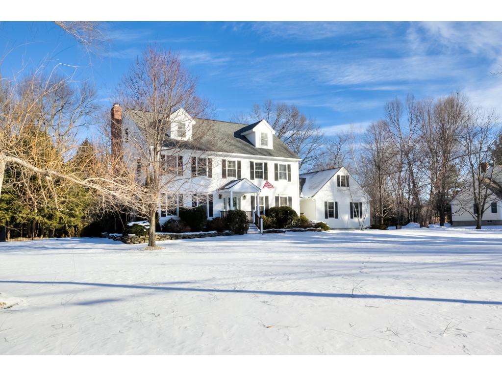 157 Middle Road Brentwood, NH 03833 - Photo 1 of 36 Gallery Image 1