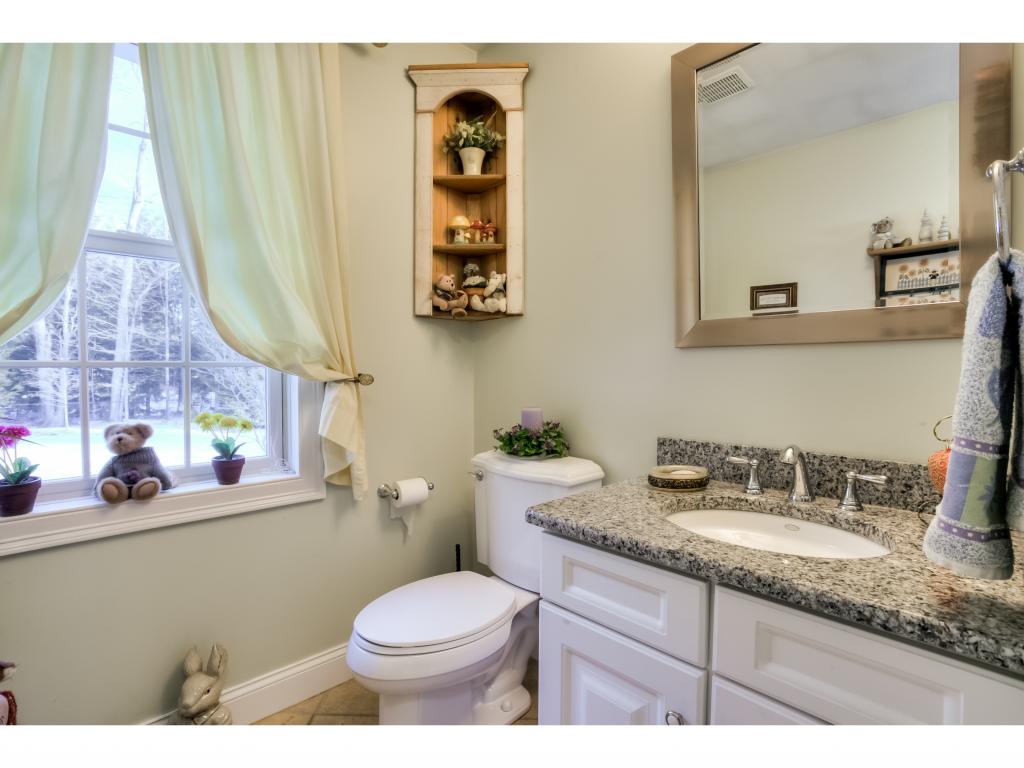 157 Middle Road Brentwood, NH 03833 - Photo 14 of 36 Gallery Image 14