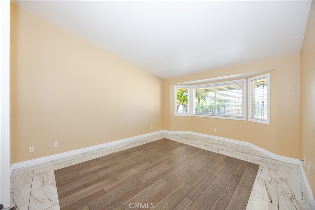 15045 Spring Street Fontana, CA 92335 - Photo 18 of 36