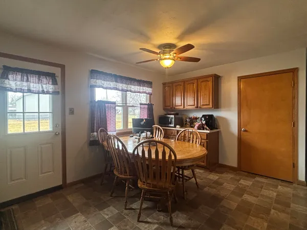 $219,500 | 3569 West 1500 South, Kentland, IN 47951