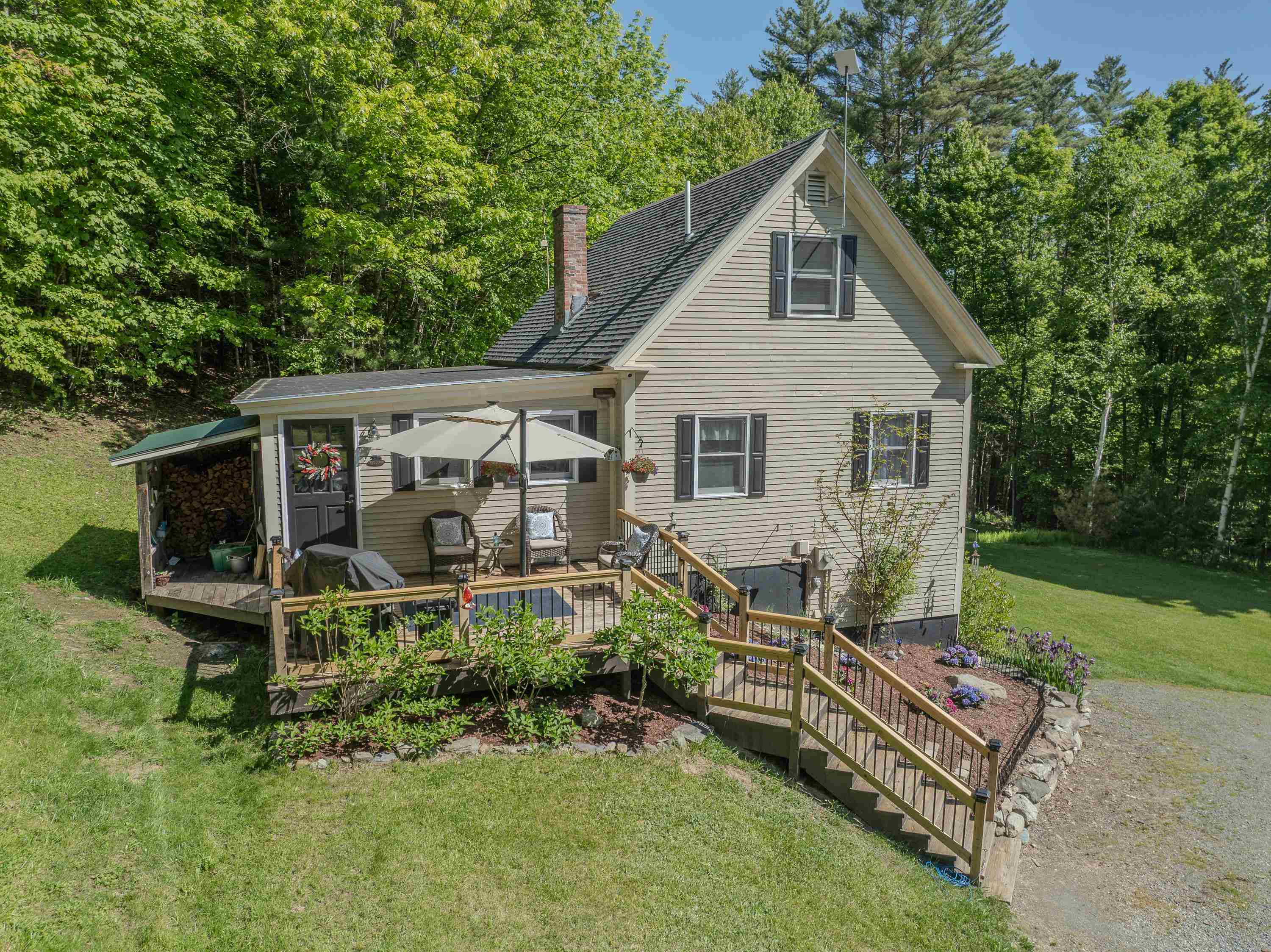 158 Quebec Road Lyman, NH 03585 - Photo 4 of 28