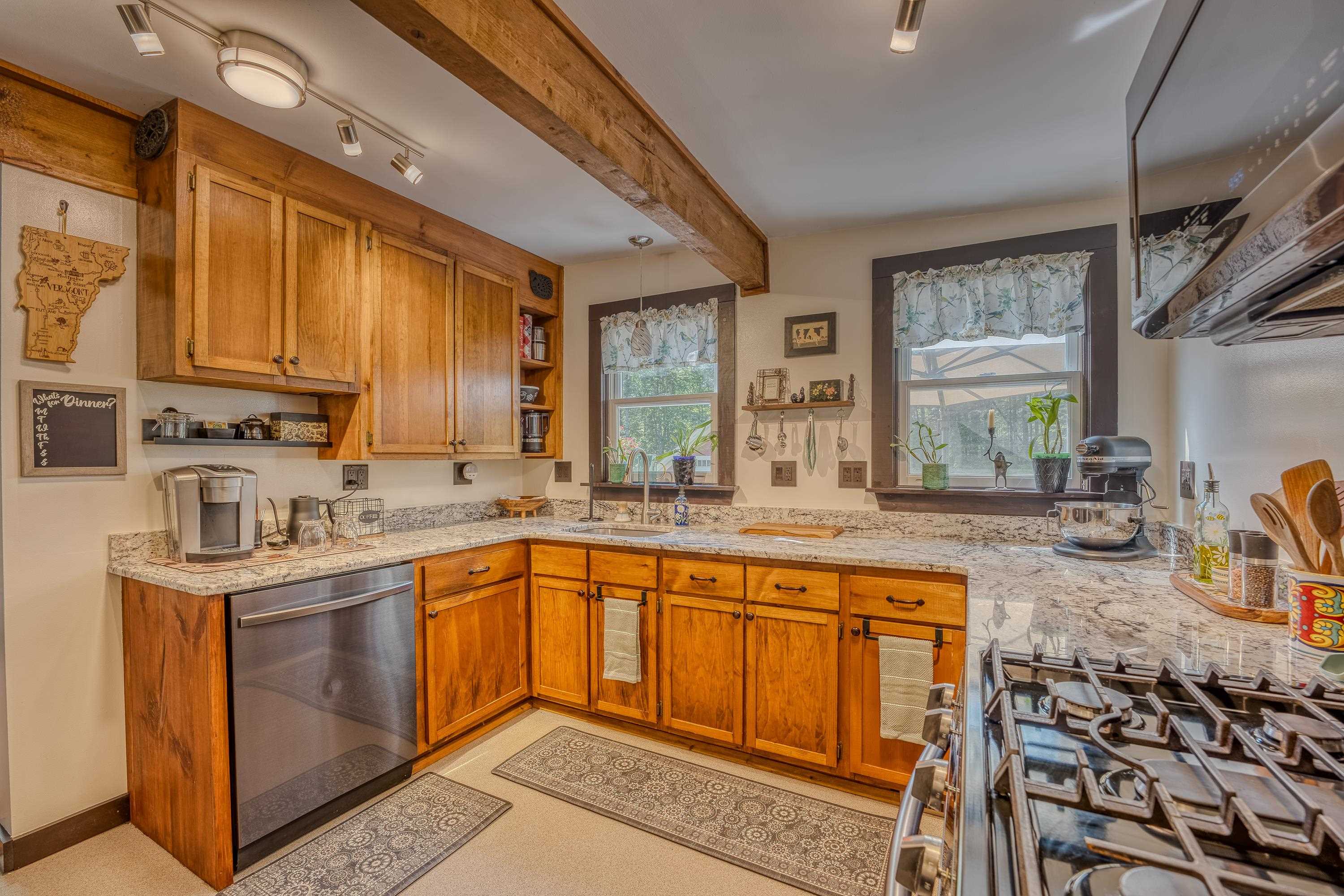 158 Quebec Road Lyman, NH 03585 - Photo 7 of 28