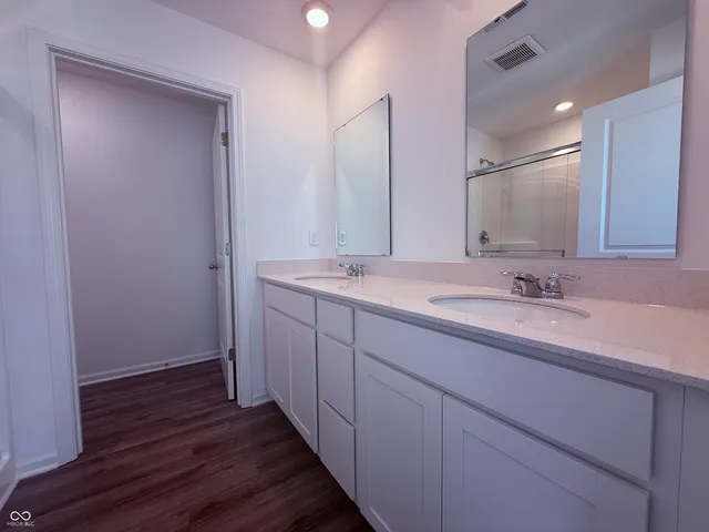 $313,900 | 11320 North Greenthread Drive, Jamestown, IN 46147