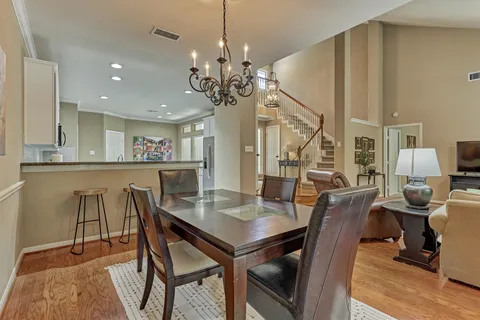 $3,500 | 15 Cobble Gate Place, The Woodlands, TX 77381
