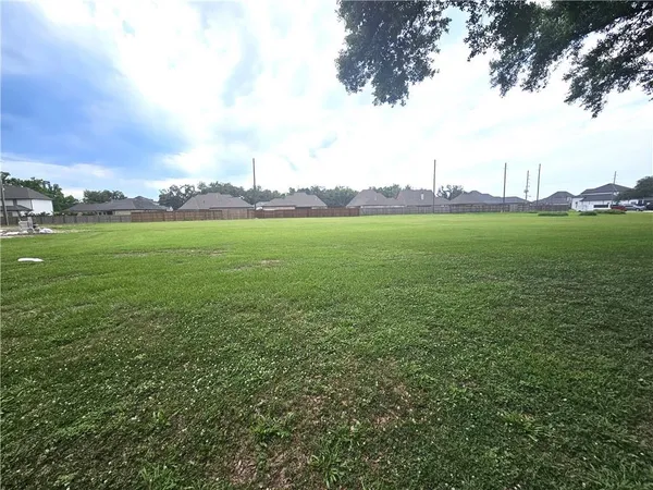 $799,000 | J2-a East 3-4-5- E Campus Drive, Destrehan, LA 70047