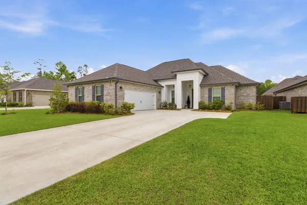 $529,000 | 140 Flora Lane, Freeport, FL 32439