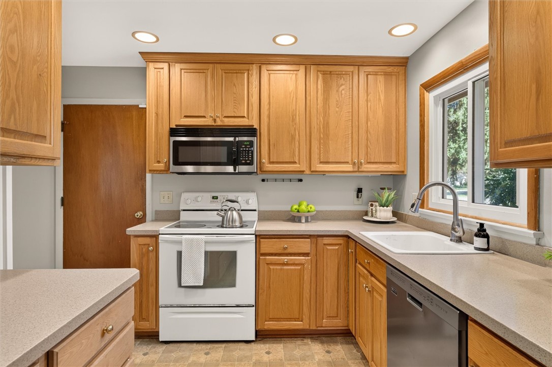 FRESHLY PAINTED KITCHEN!