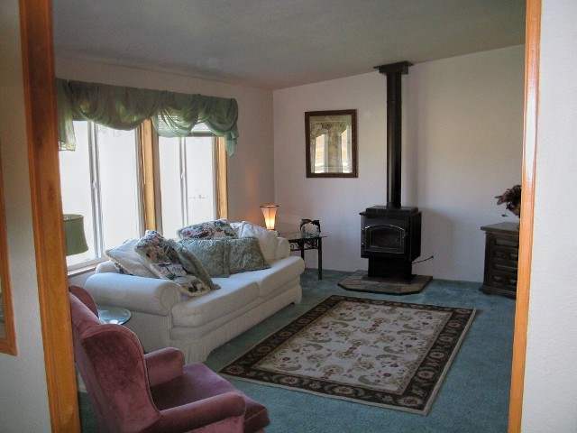 5506 South Swenson Road Deer Park, WA 99006 - Photo 5 of 6 Gallery Image 5