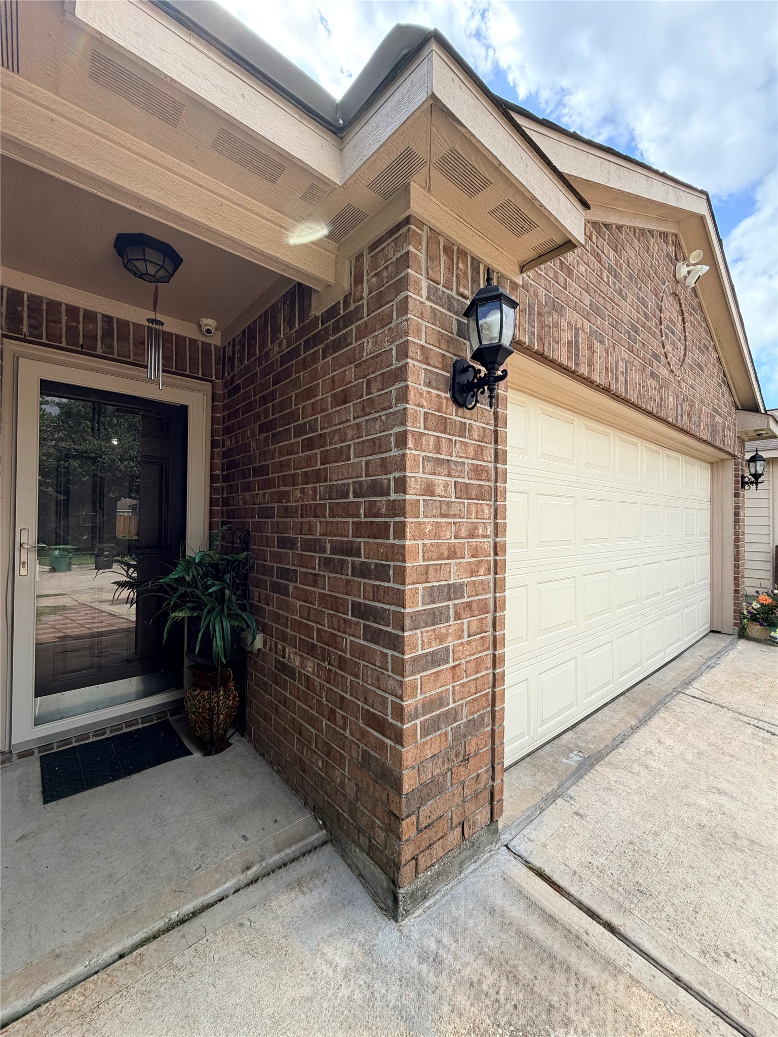 6506 Pine Tree Glenn Houston, TX 77049 - Photo 3 of 21