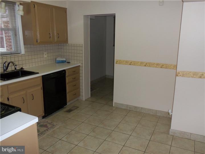 748 West Springfield Road Springfield, PA 19064 - Photo 11 of 25 Kitchen