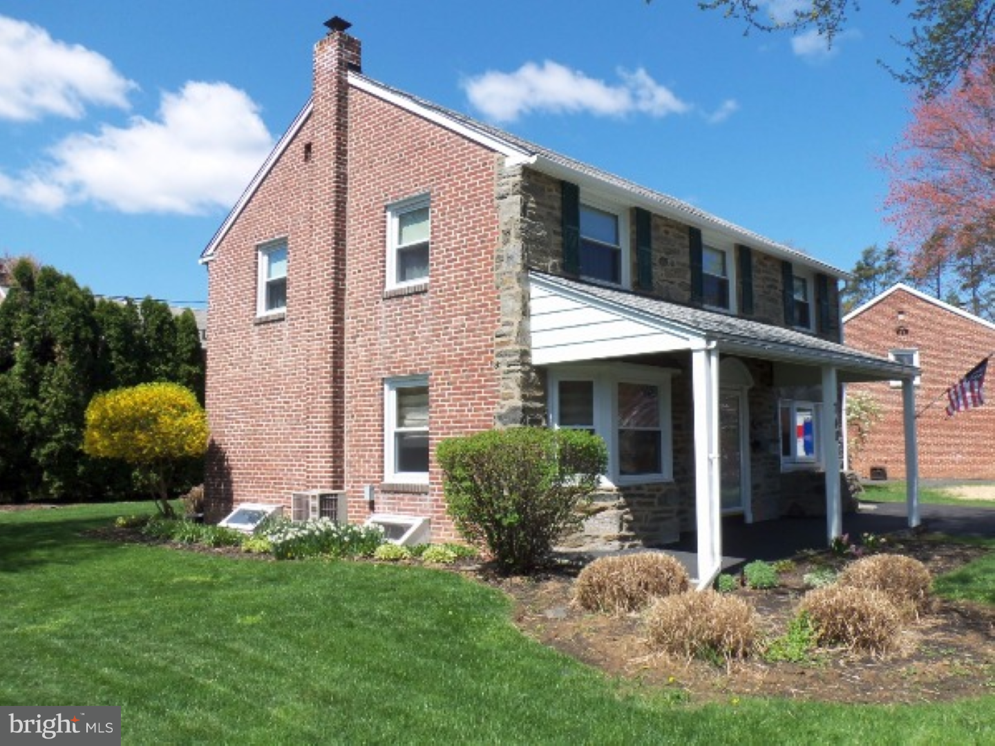748 West Springfield Road Springfield, PA 19064 - Photo 3 of 25 Exterior Side