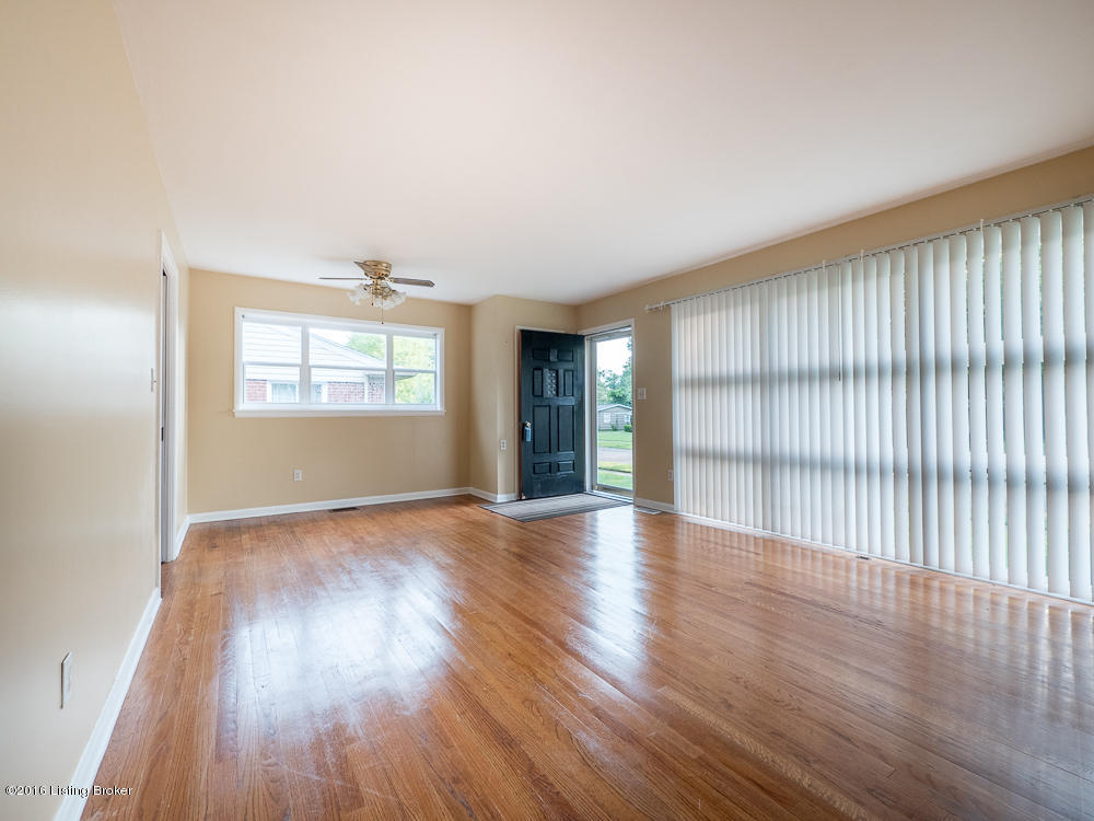 3133 Talisman Road Louisville, KY 40220 - Photo 3 of 11 3133 talisman-6
