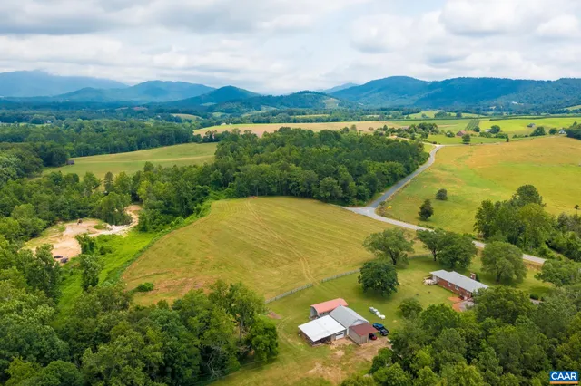 a view of an ocean from a yard