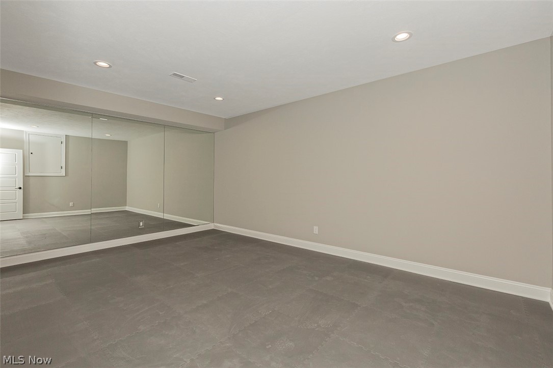 28449 South Woodland Road Cleveland, OH 44124 - Photo 34 of 34