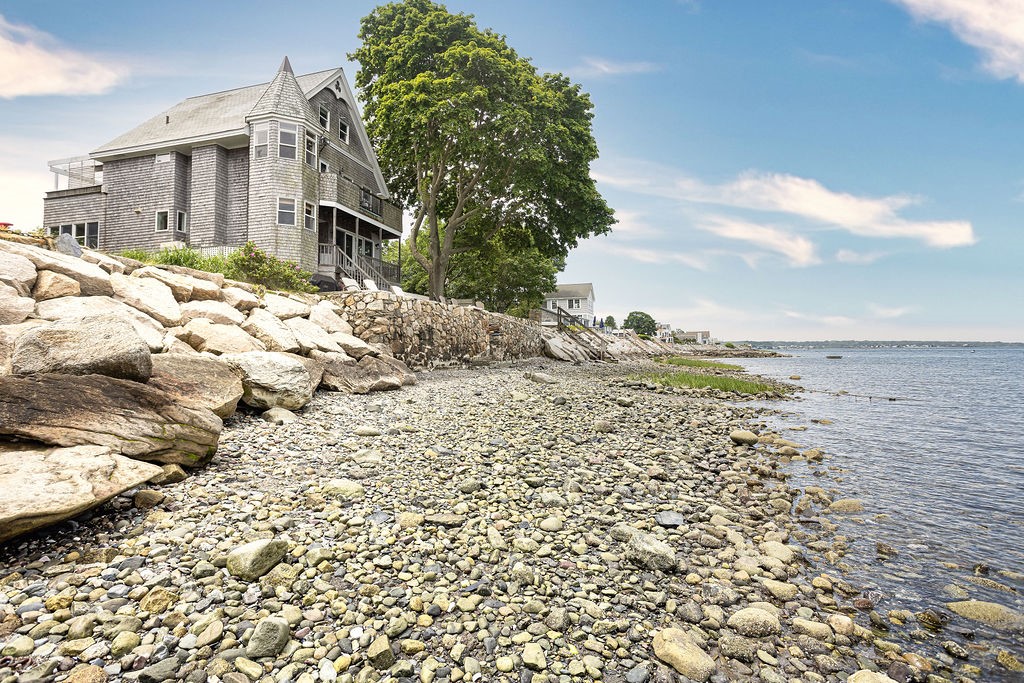 74 Therien Road Portsmouth, RI 02871 - Photo 2 of 50