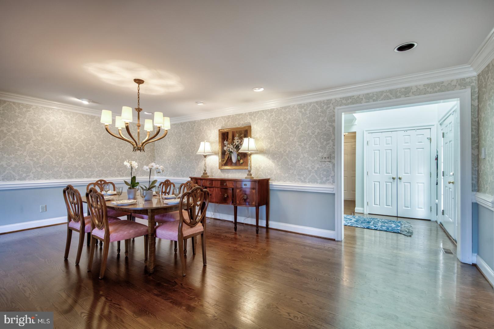 444 Inveraray Road Villanova, PA 19085 - Photo 4 of 44