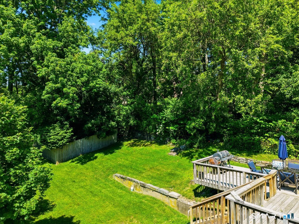 23 Sturtevant Avenue Norwich, CT 06360 - Photo 32 of 40