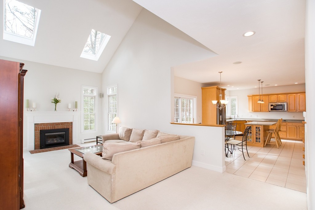 34 Juniper Road Upton, MA 01568 - Photo 14 of 30 Gallery Image 14