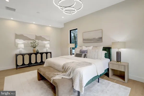 $2,999,999 | 8302 Robey Avenue, Annandale, VA 22003