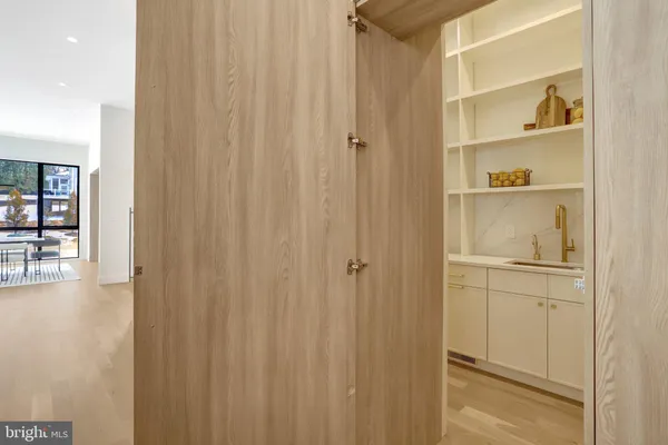 $2,999,999 | 8302 Robey Avenue, Annandale, VA 22003