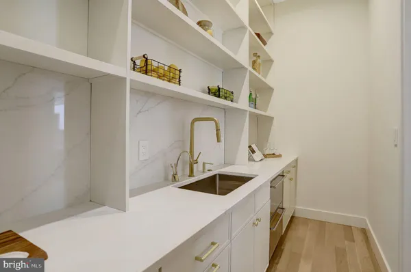 $2,999,999 | 8302 Robey Avenue, Annandale, VA 22003