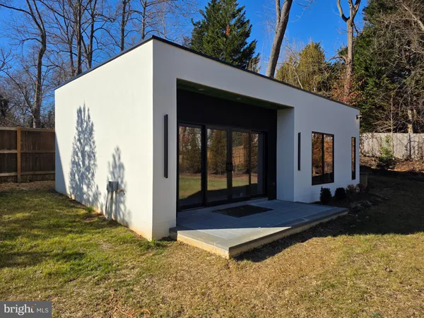 $2,999,999 | 8302 Robey Avenue, Annandale, VA 22003