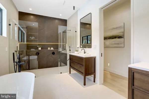 $2,999,999 | 8302 Robey Avenue, Annandale, VA 22003