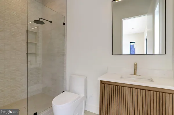 $2,999,999 | 8302 Robey Avenue, Annandale, VA 22003