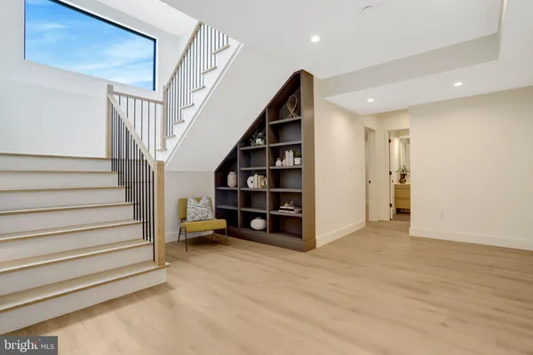 $2,999,999 | 8302 Robey Avenue, Annandale, VA 22003