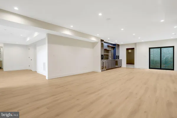 $2,999,999 | 8302 Robey Avenue, Annandale, VA 22003