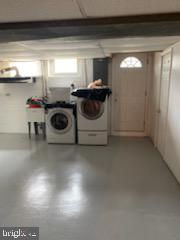 1623 Heathfield Road Baltimore, MD 21239 - Photo 14 of 15 Washer/Dryer