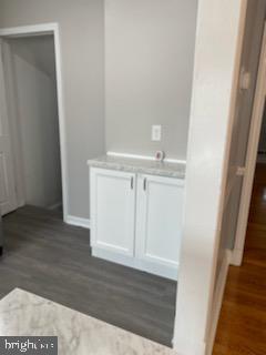 1623 Heathfield Road Baltimore, MD 21239 - Photo 6 of 15 Kitchen