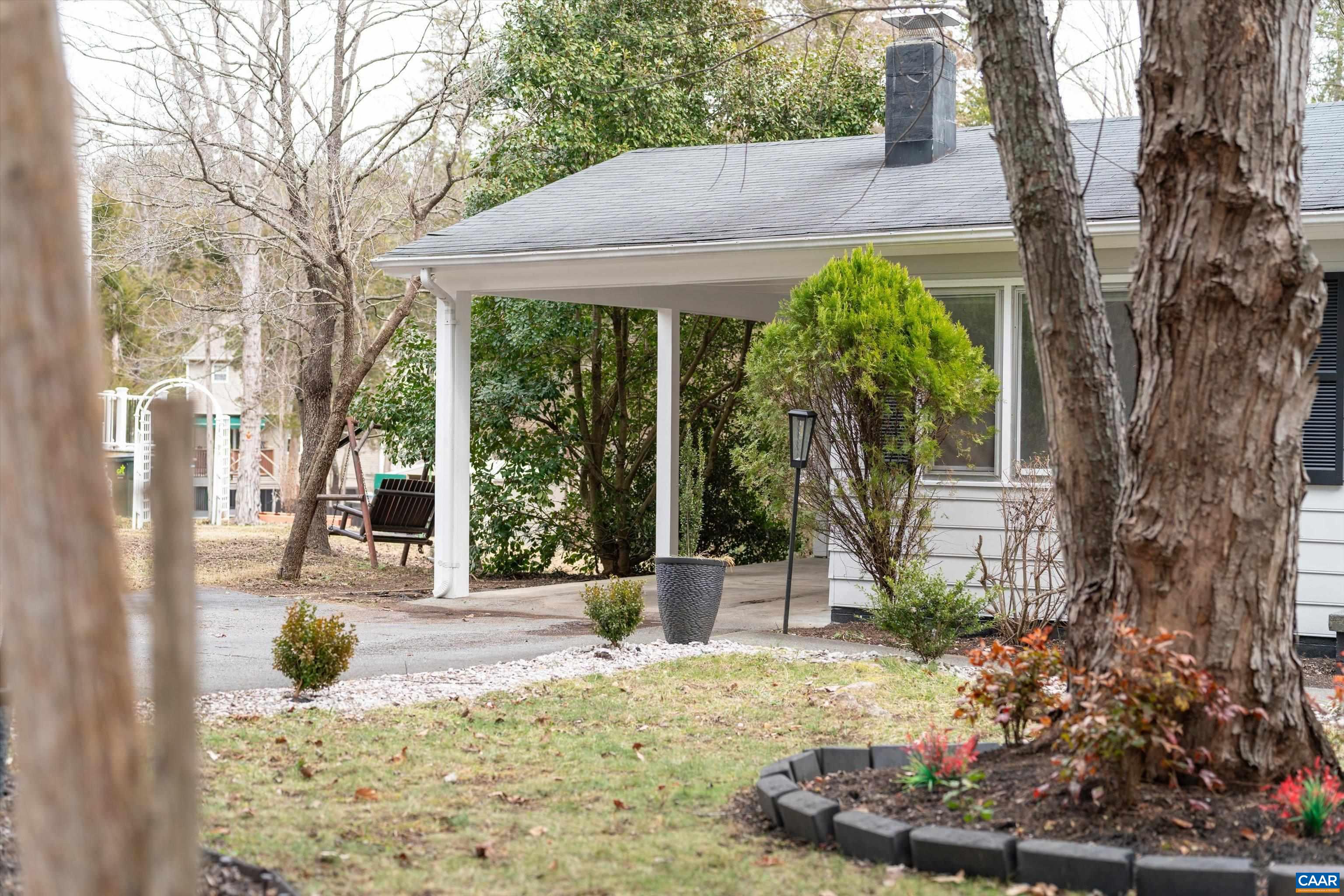 9 Pleasant View Terrace Palmyra, VA 22963 - Photo 27 of 34 a view of a house with backyard and sitting area