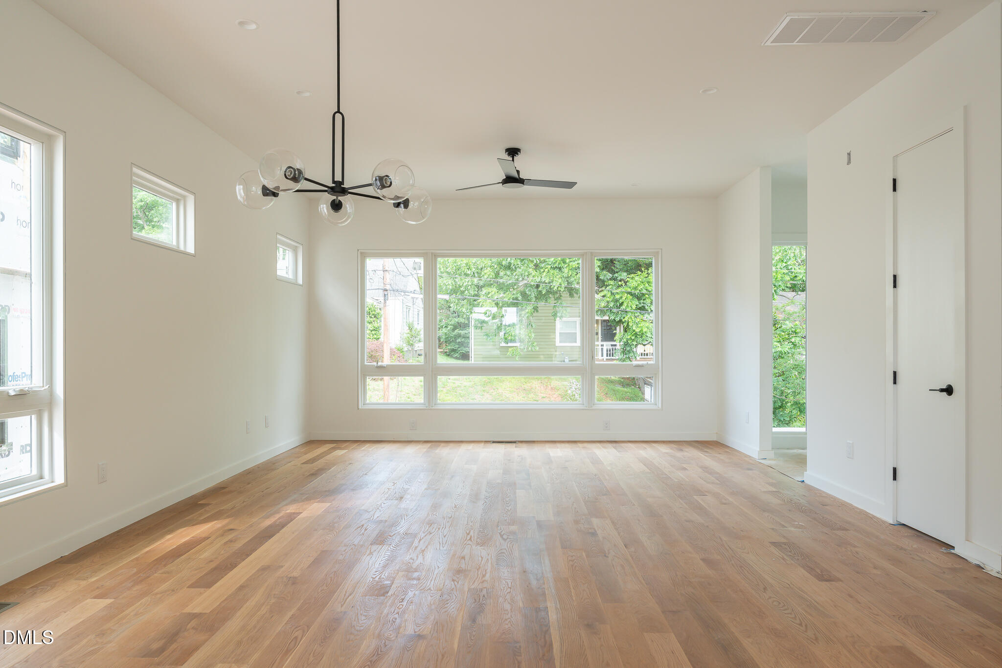 301.5 Bickett Boulevard Raleigh, NC 27608 - Photo 17 of 35