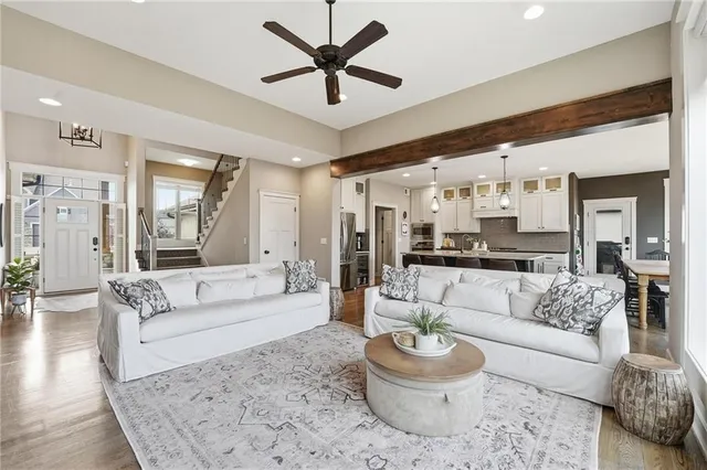 $815,000 | 836 Old Hickory Road, Greenwood, MO 64034