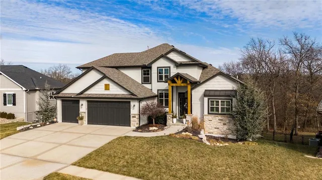 $815,000 | 836 Old Hickory Road, Greenwood, MO 64034