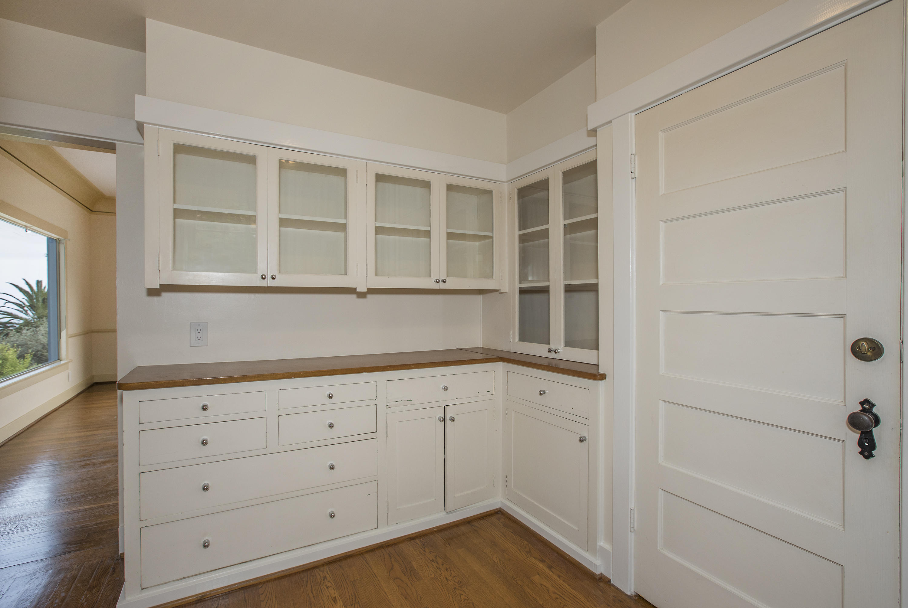1415 Dover Road Santa Barbara, CA 93103 - Photo 12 of 40 a view of an empty room with a window