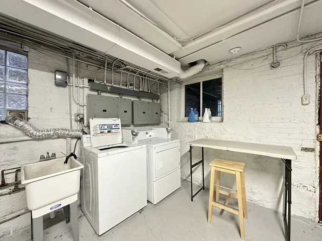 $2,900 | 4118 North Ashland Avenue, Unit 2, Chicago, IL 60613