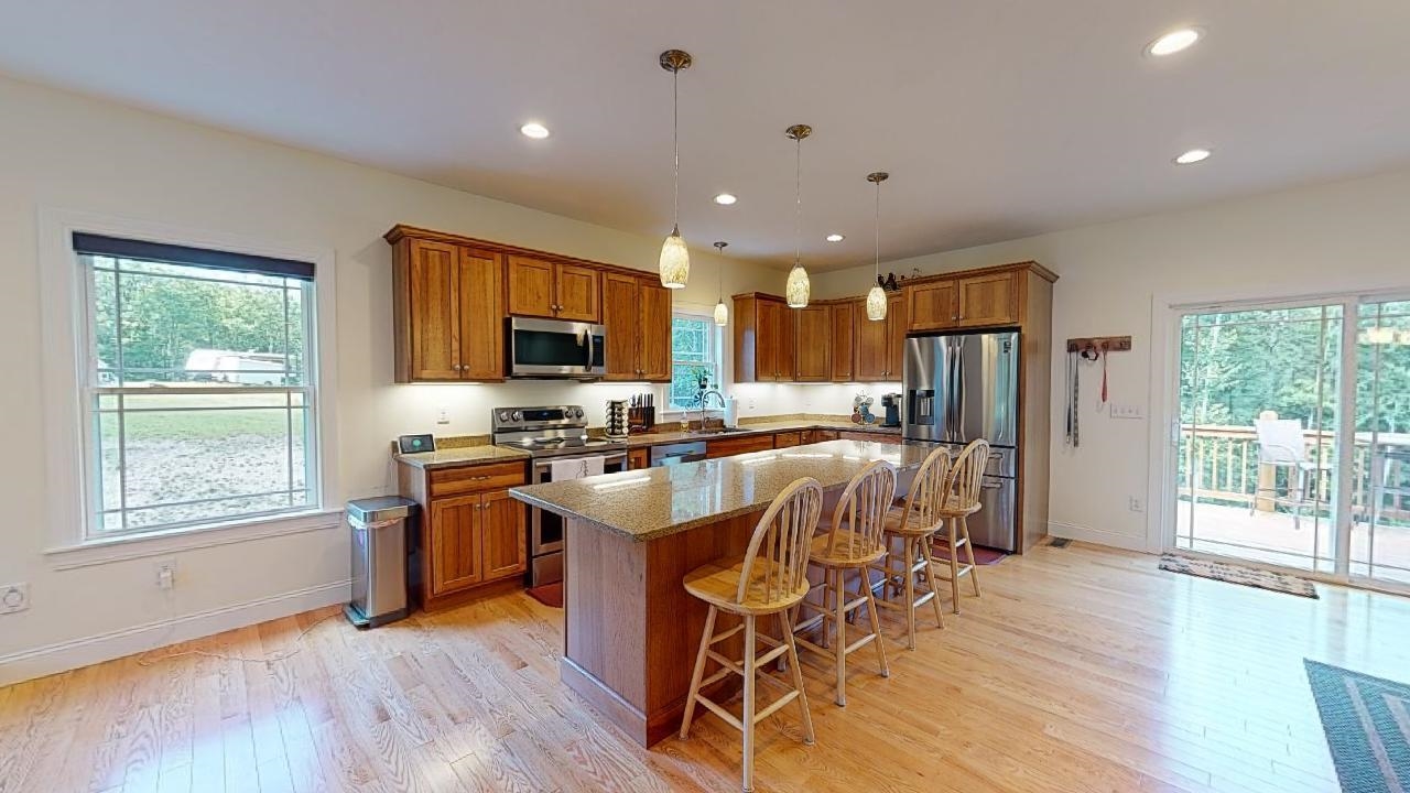 98 Kennard Road Nottingham, NH 03290 - Photo 8 of 40