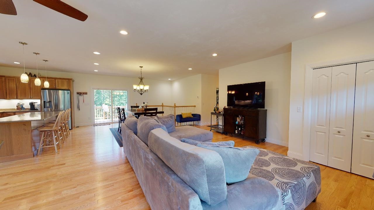 98 Kennard Road Nottingham, NH 03290 - Photo 10 of 40