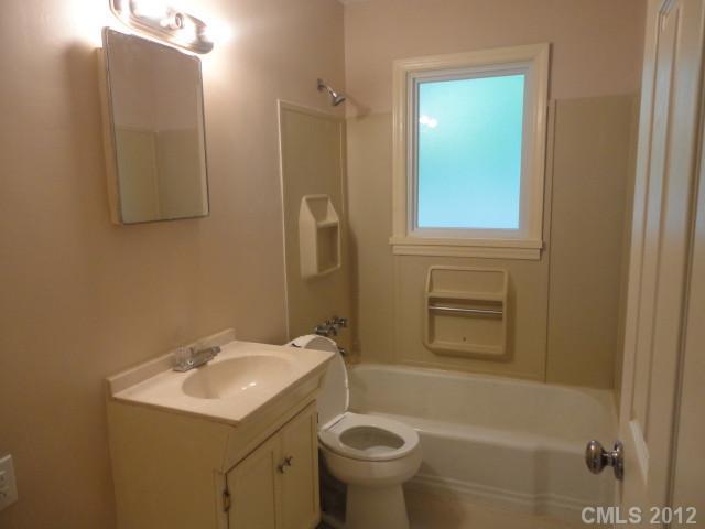 4228 Water Oak Road Charlotte, NC 28211 - Photo 6 of 6